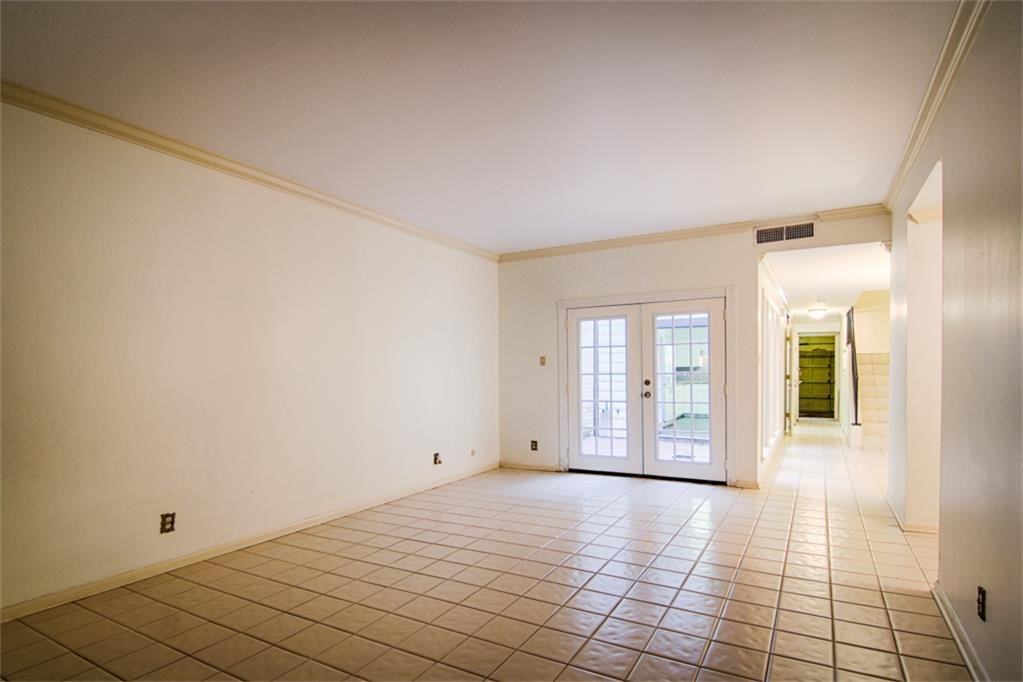 4515 Acacia St - Photo 2 of 32