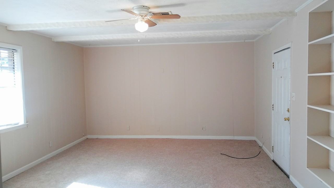 522 Glade Park Dr - Photo 3 of 11