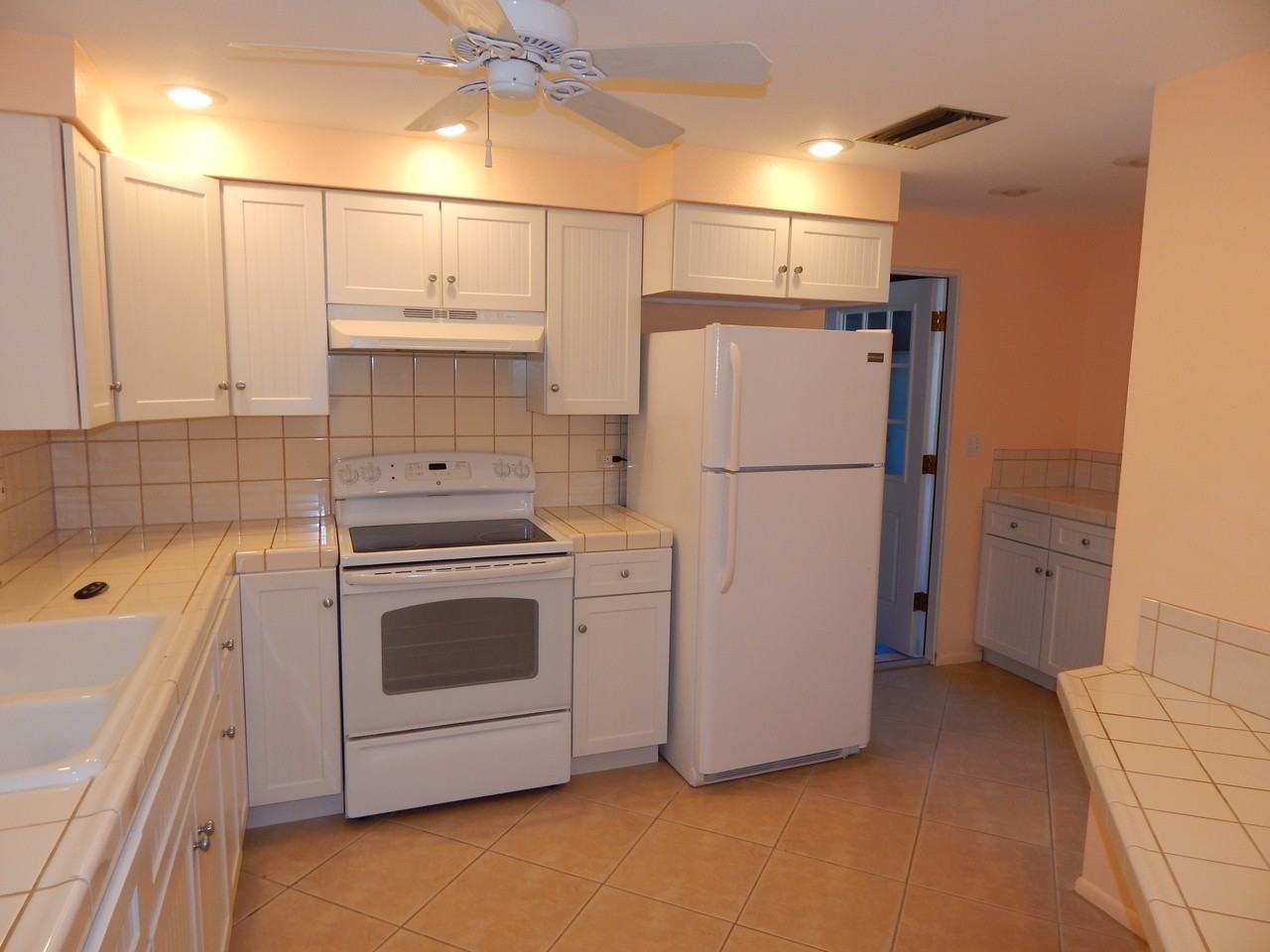 2867 Safe Harbor Dr - Photo 2 of 17