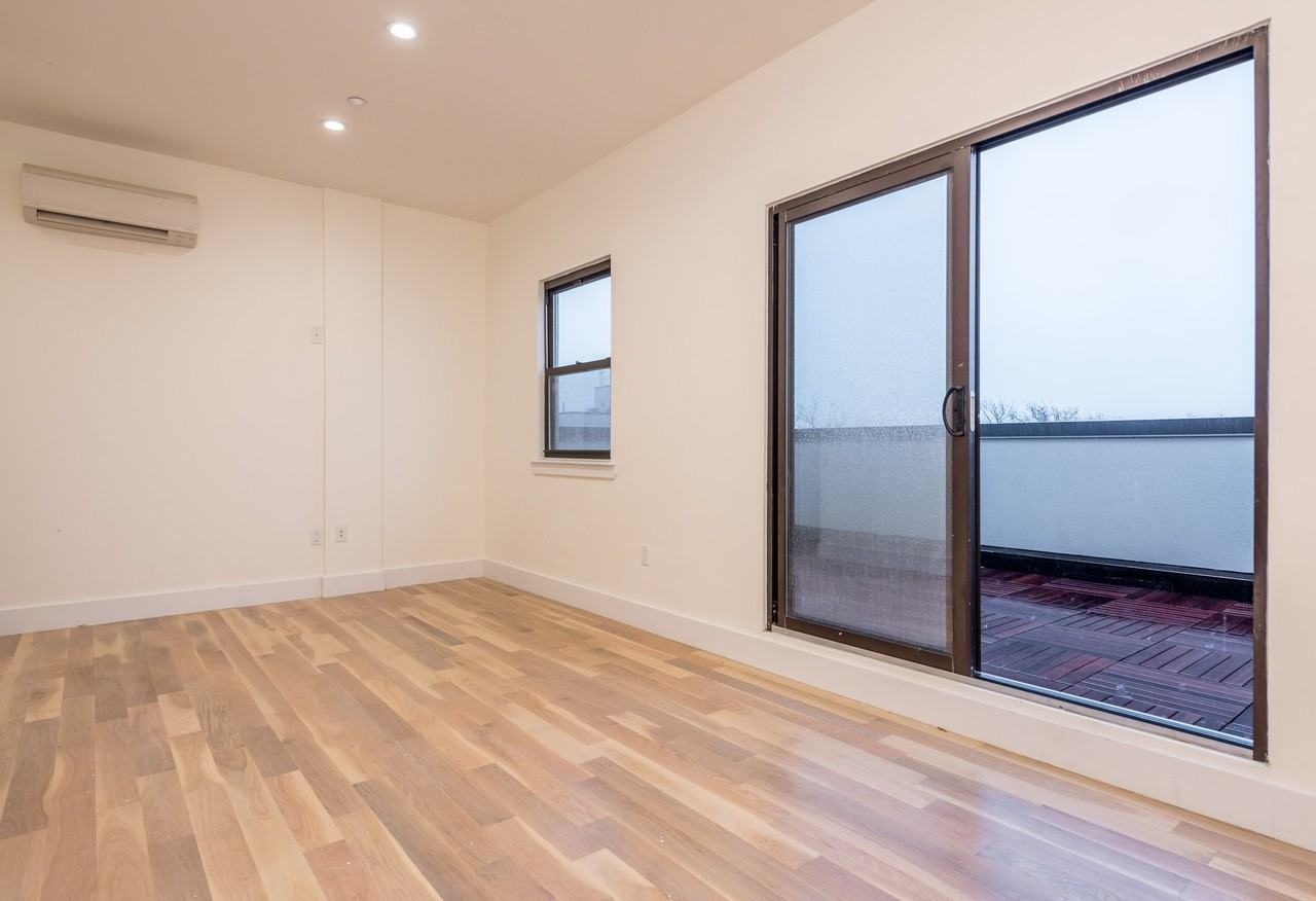 396 Cornelia Street #3R