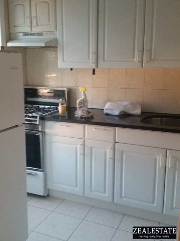 548 11th Street #3FL