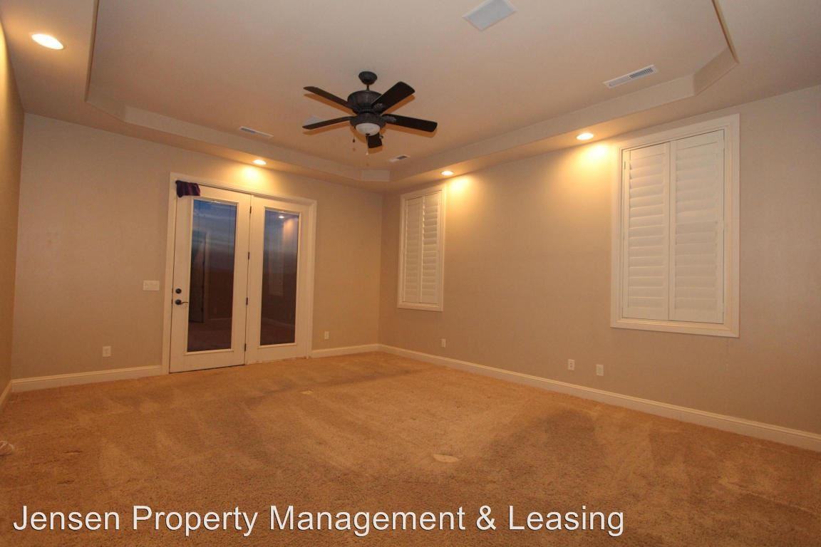 2080 S Camino Real - Photo 2 of 23