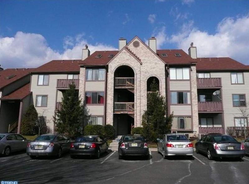 Brittany Commons Apartments 4212B Aberdeen Dr, Mount Laurel, NJ 08054