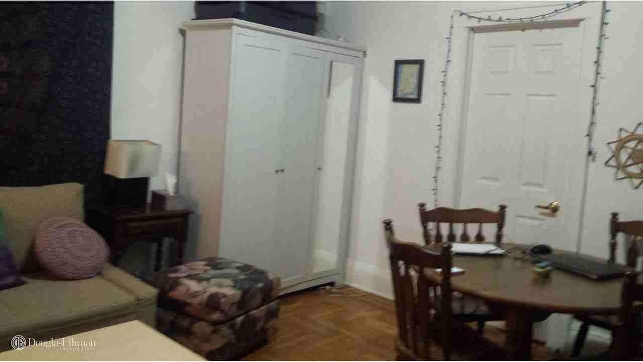 282 Manhattan Ave #3 - Photo 3 of 5