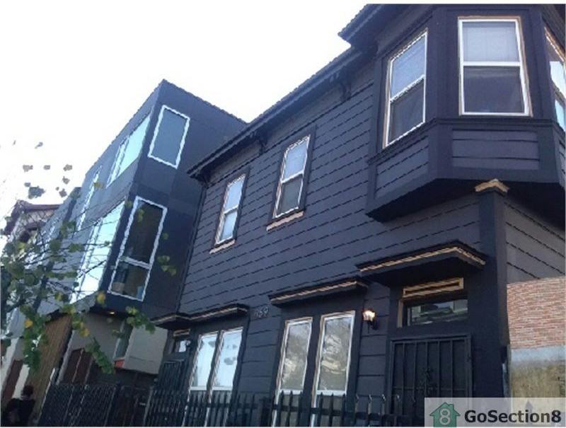 869 W Grand Ave - Photo 2 of 8