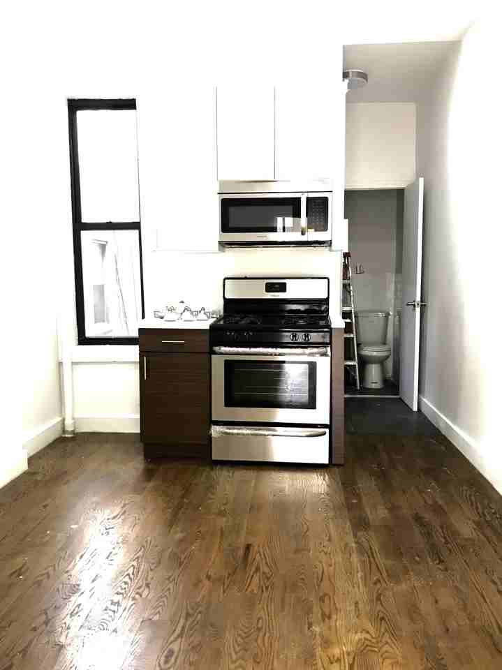 523 West 156th Street