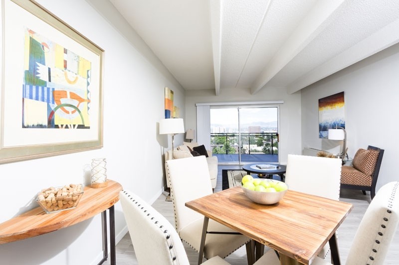 1044 Downing St - Photo 2 of 10