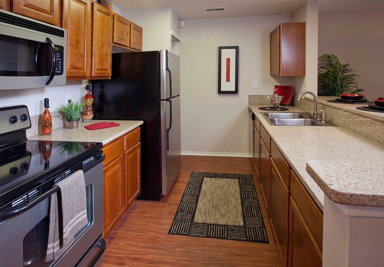 9071 E Mississippi Ave - Photo 3 of 6