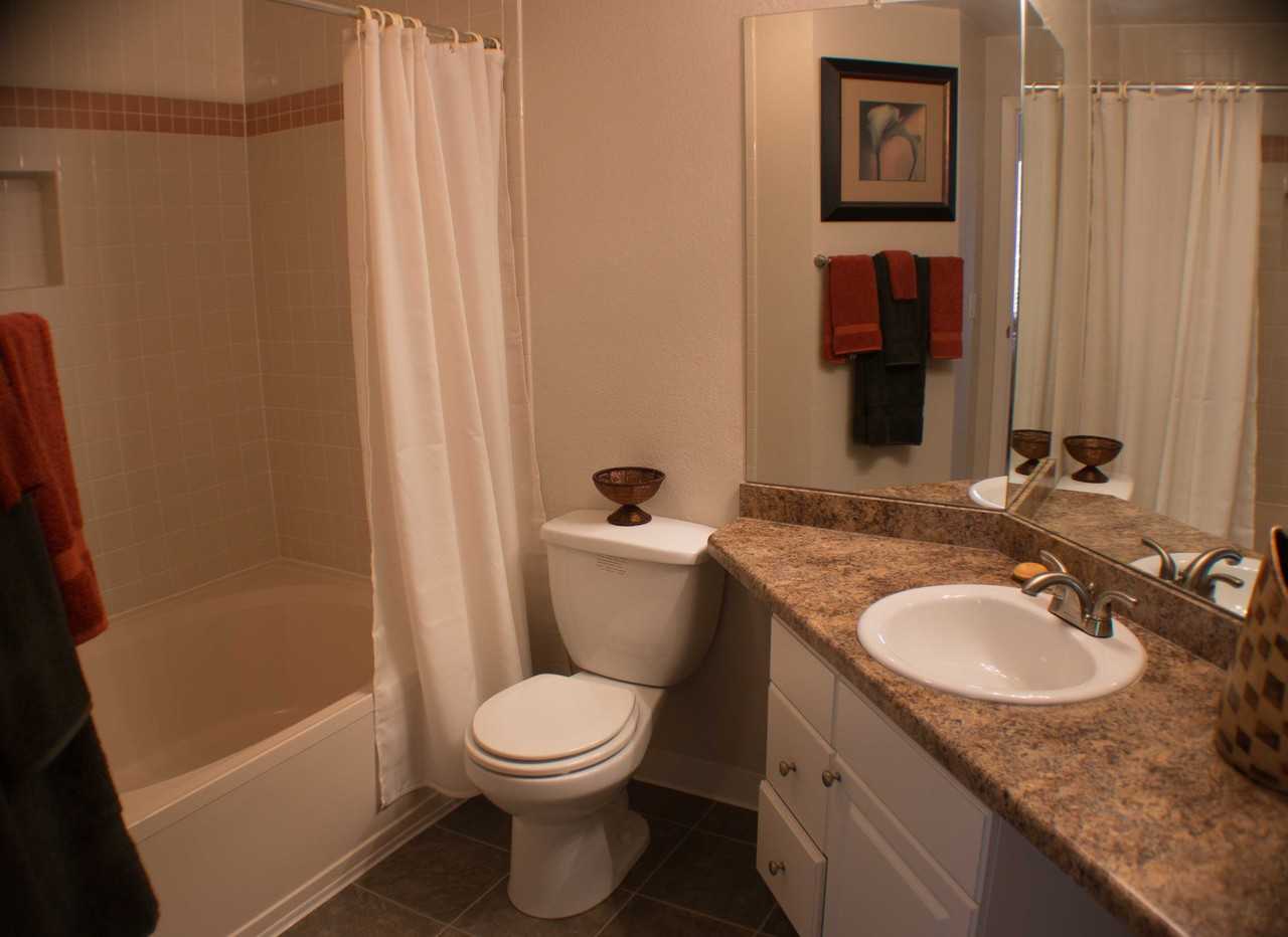 9085 E Mississippi Ave - Photo 3 of 6