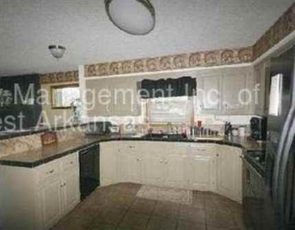 2 Spencer Dr - Photo 3 of 3