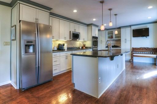 6011 S Emporia Cir - Photo 3 of 20