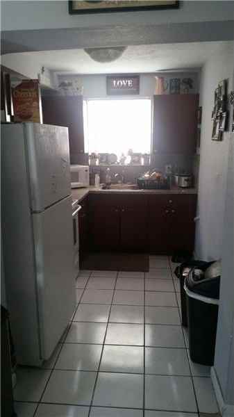 506 N 60th Terrace - Photo 3 of 6