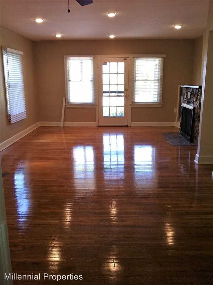 1210 Yale Dr - Photo 3 of 7