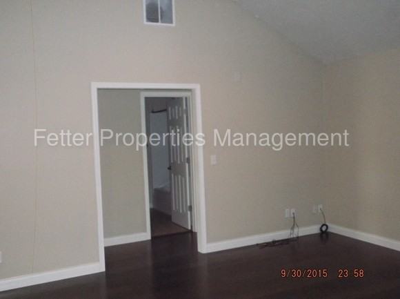 10571 Tecumseh - Photo 3 of 8