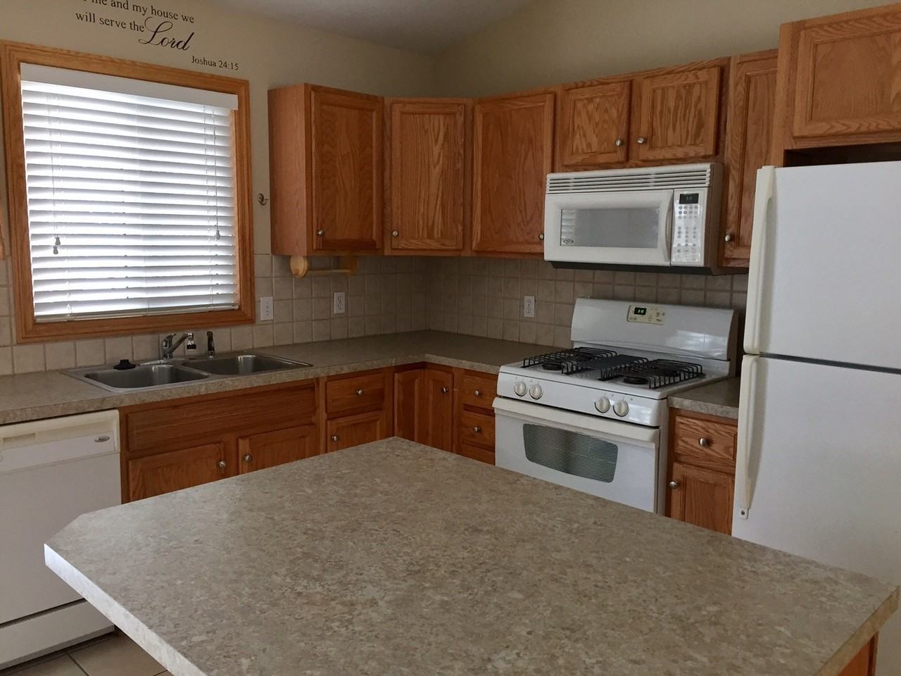 532 Wilson Ave NW - Photo 3 of 12