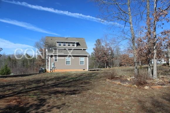 301 Tullyton Dr - Photo 2 of 12