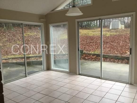 118 Peachtree Ln - Photo 3 of 5