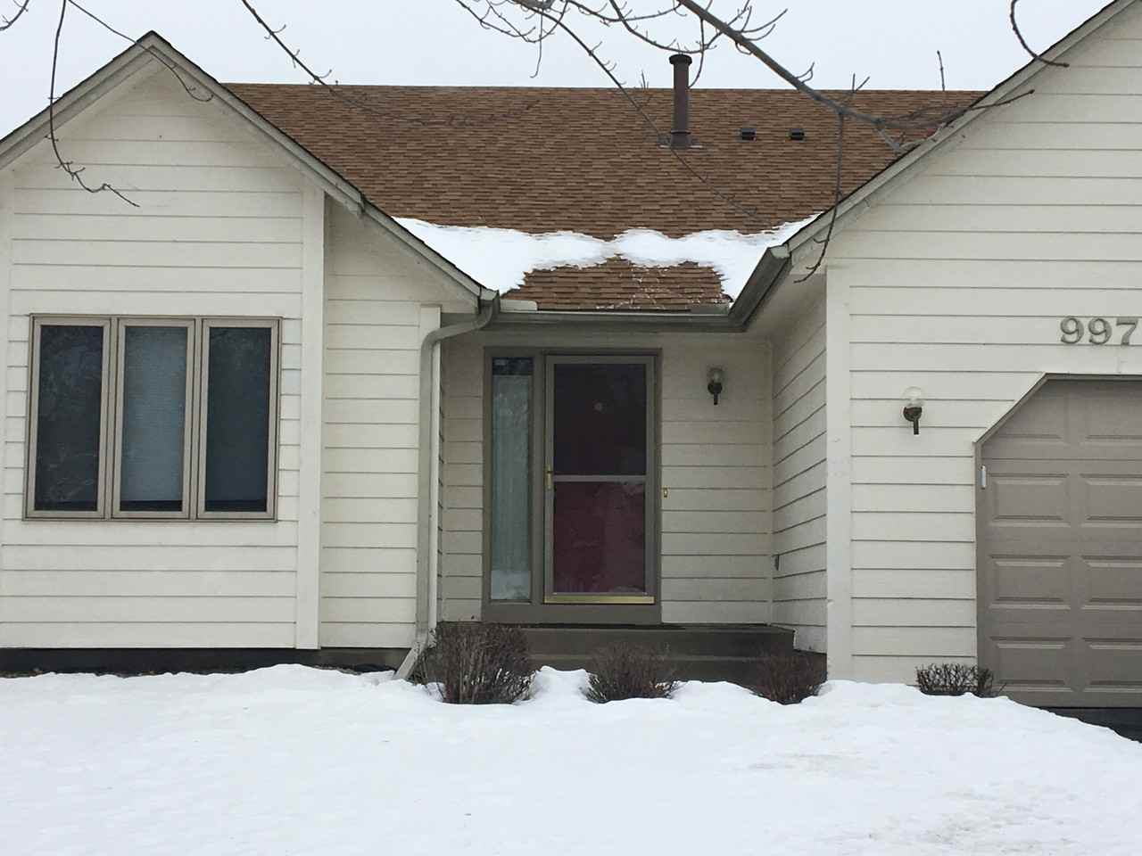 997 Wildflower Ct - Photo 2 of 14