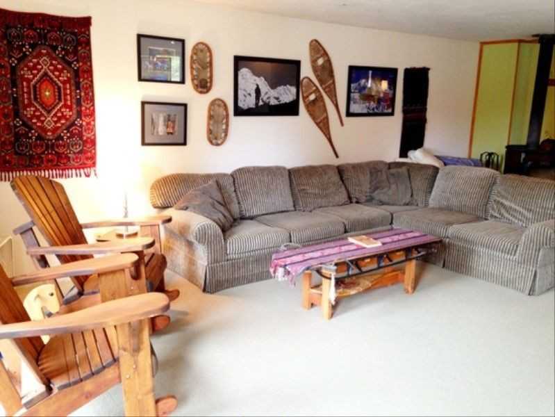 8060 Schweitzer Mountain Rd - Photo 3 of 10