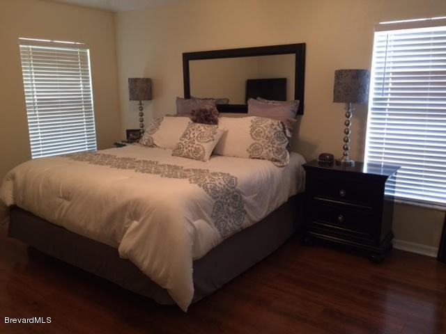 515 Sedgewood Cir - Photo 2 of 12