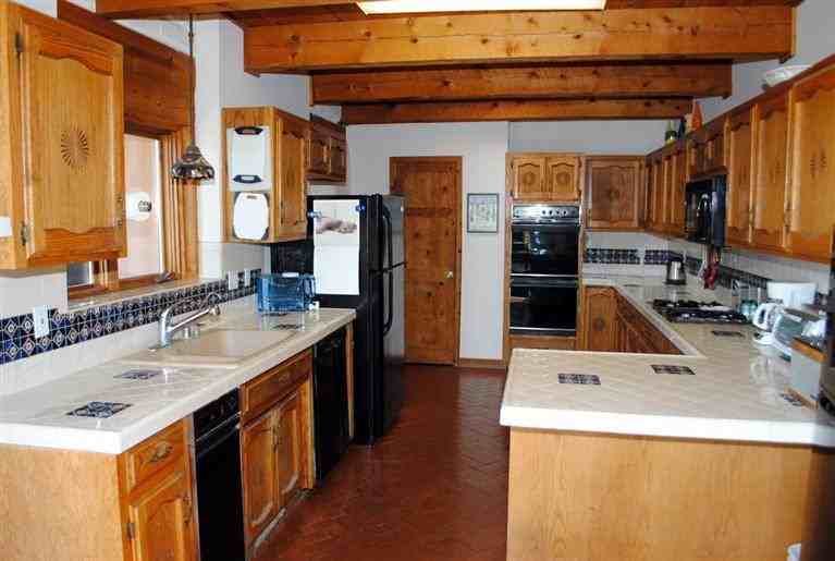 122 Ashley Ln - Photo 3 of 20