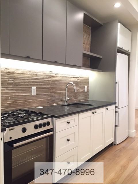 Leonard St & Montrose Ave #2