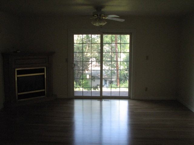 847 Anastasia Dr - Photo 2 of 21