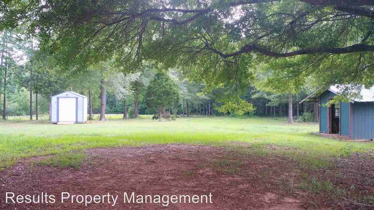 354 Reed Rd - Photo 2 of 8
