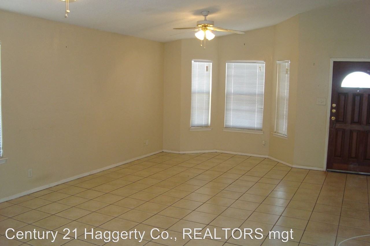 6200 London Bridge Dr - Photo 3 of 13
