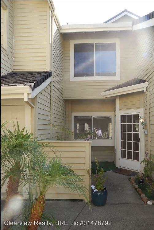 430 Seagull Ct - Photo 3 of 11