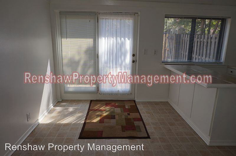 1898 Poplar Woods Cir E #2 - Photo 3 of 11