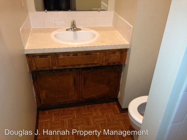 8711 NW 82 Terrace - Photo 3 of 11