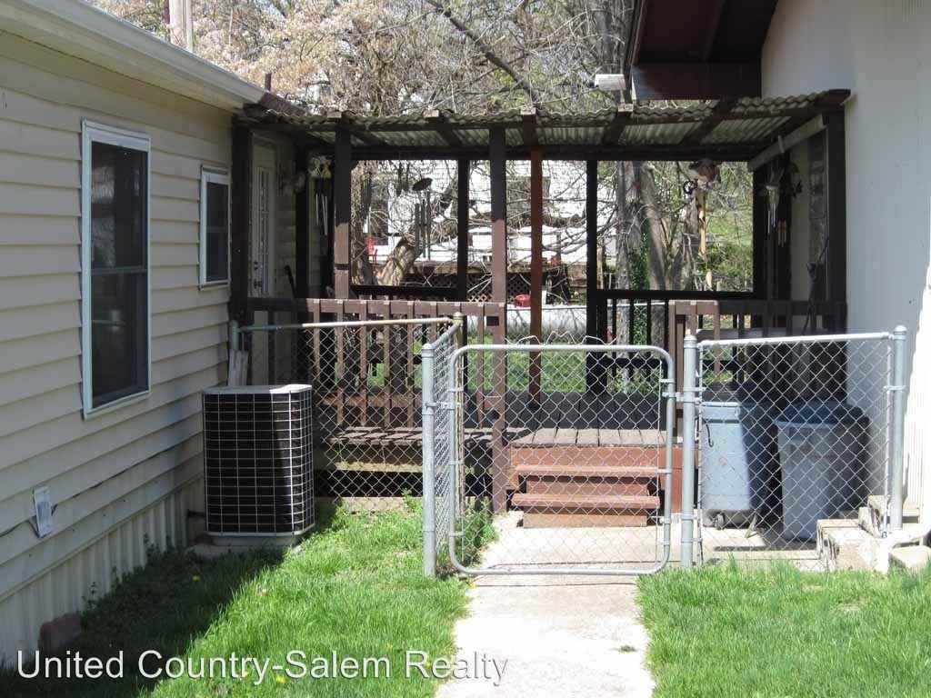 4 N Rhodes St - Photo 2 of 29