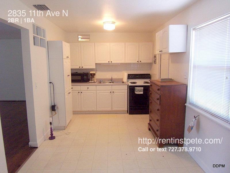 2835 11th Ave N - Photo 2 of 31