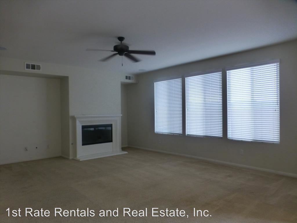 40976 Diana Ln - Photo 3 of 17