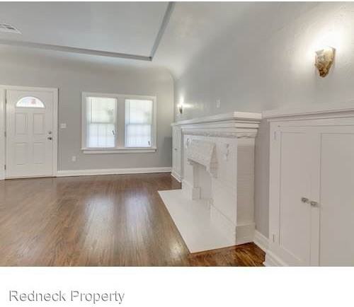 2534 NW 11th St - Photo 3 of 18