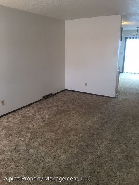 1130 N Walts Ave - Photo 2 of 12
