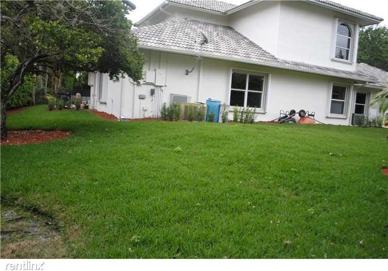 1747 Vestal Way #1-2 - Photo 2 of 24