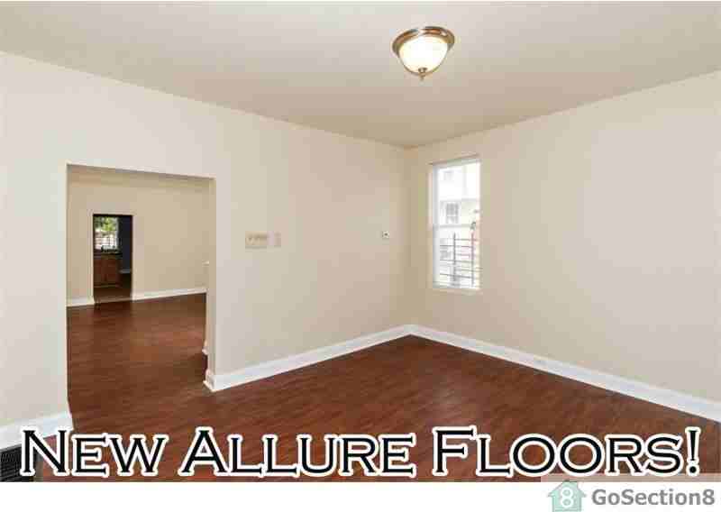 3227 Leeds St - Photo 3 of 12
