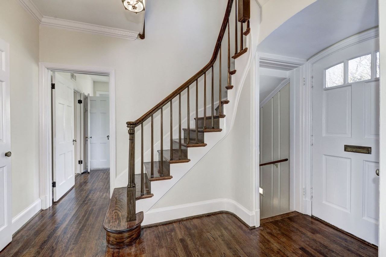 4910 Hillbrook Ln NW - Photo 3 of 32