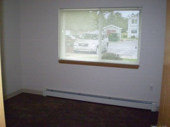 479-401 Union St - Photo 3 of 9