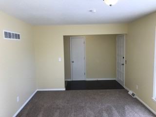 400 Allen St - Photo 3 of 16