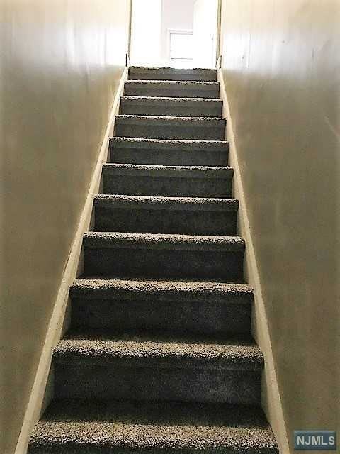 62 Emerson Rd - Photo 3 of 15