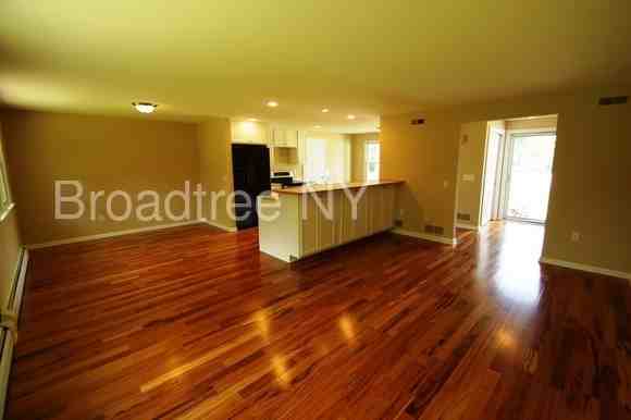 767 Yorkshire Cir - Photo 3 of 15