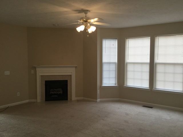 221 Scarlet Ridge Ct - Photo 2 of 13