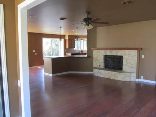 1963 Hillpark Ln - Photo 2 of 3