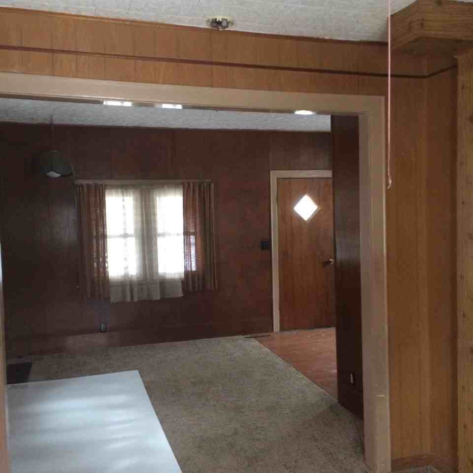 321 Budd Street - Photo 2 of 10
