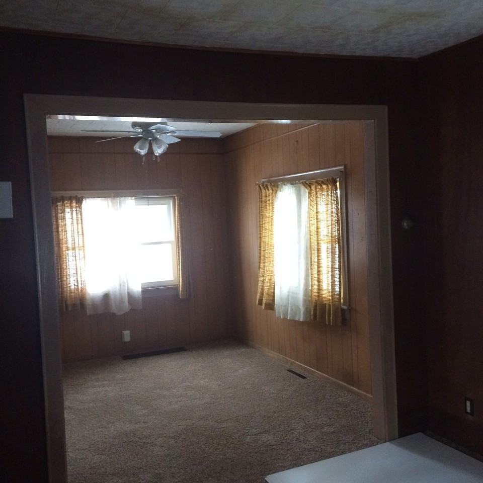 321 Budd Street - Photo 3 of 10