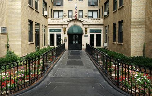 18 East Elm Street #716
