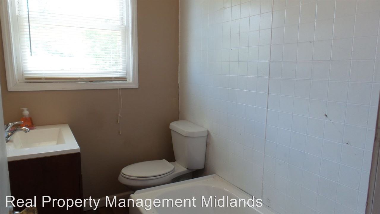 120 Fleming Ln - Photo 3 of 9